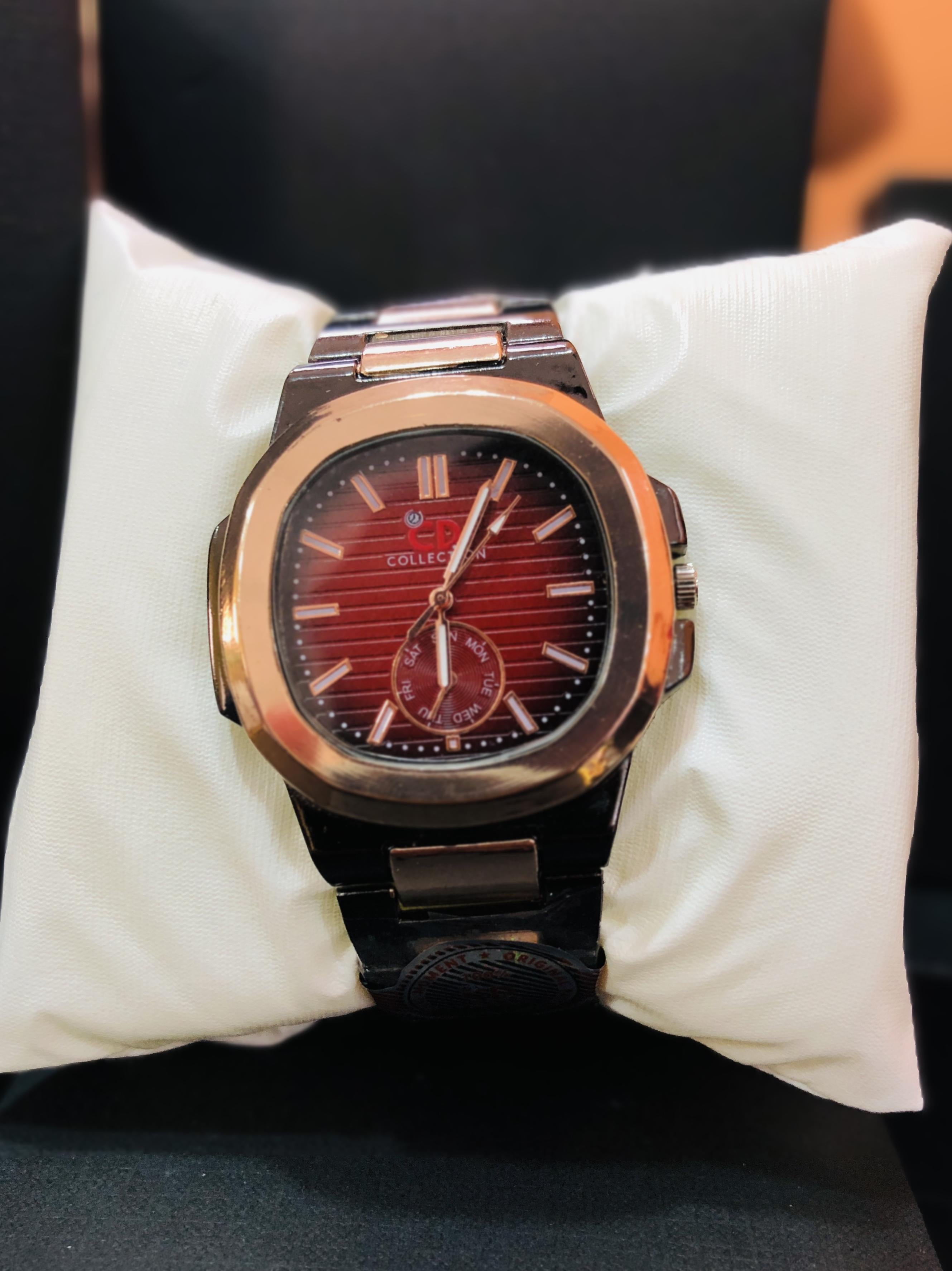 CD-Collection Luxury Watch with Chronograph Function