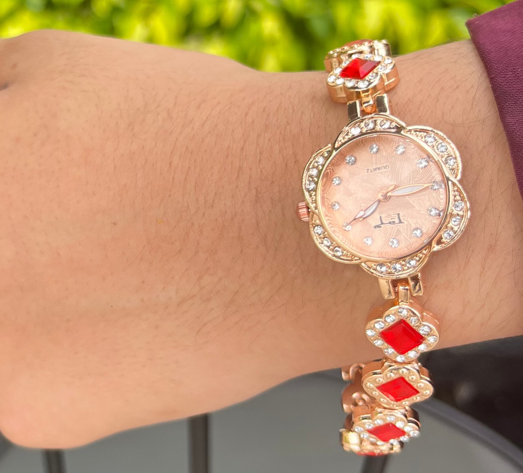 FT-Elegant Rose Gold Watch with Red Accents