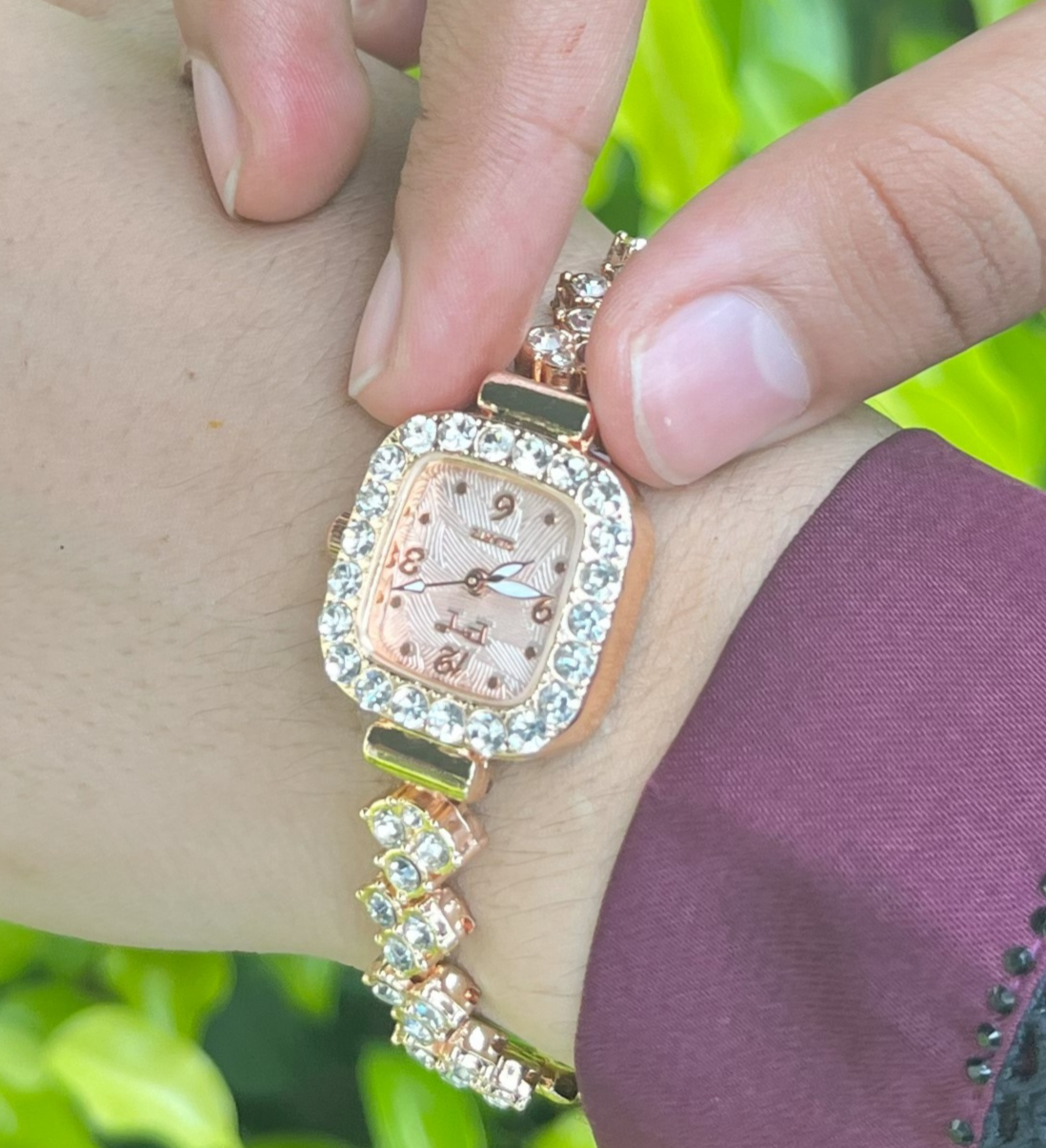 Ft-Elegant Rose Gold Bracelet Watch