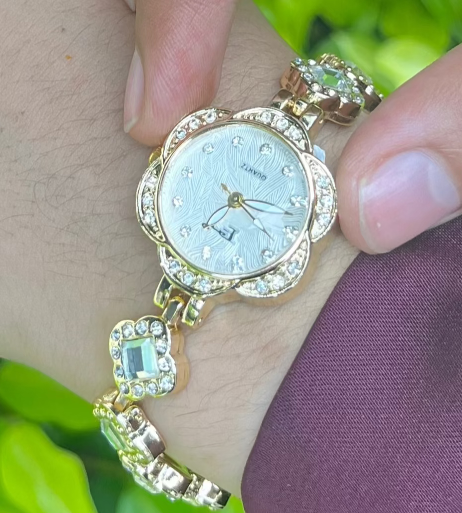 FT-Elegant Gold Bracelet Watch