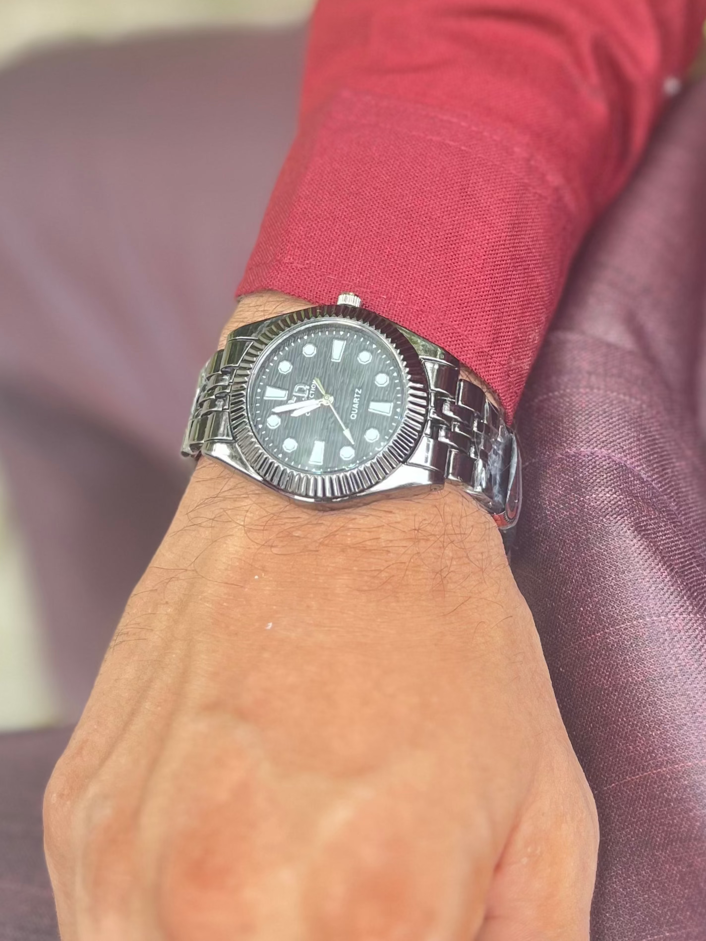 CD-Collection  Elegant Black Quartz Watch