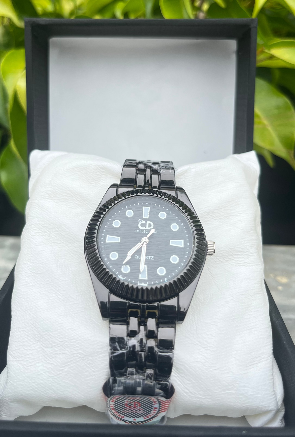 CD-Collection  Elegant Black Quartz Watch