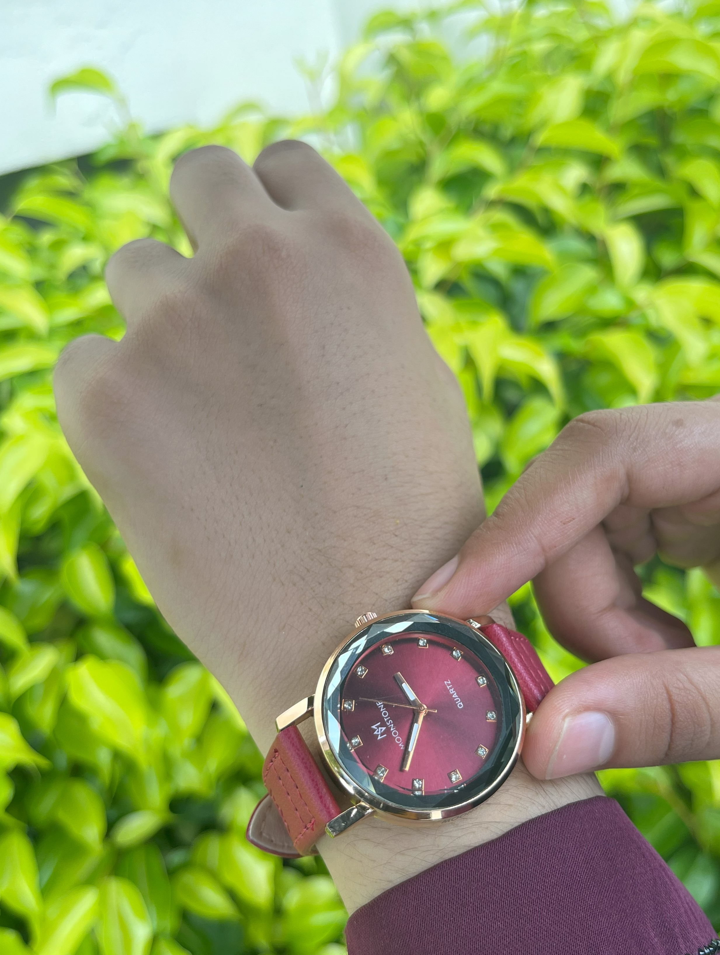 MoonStone-Elegant Red Leather Watch