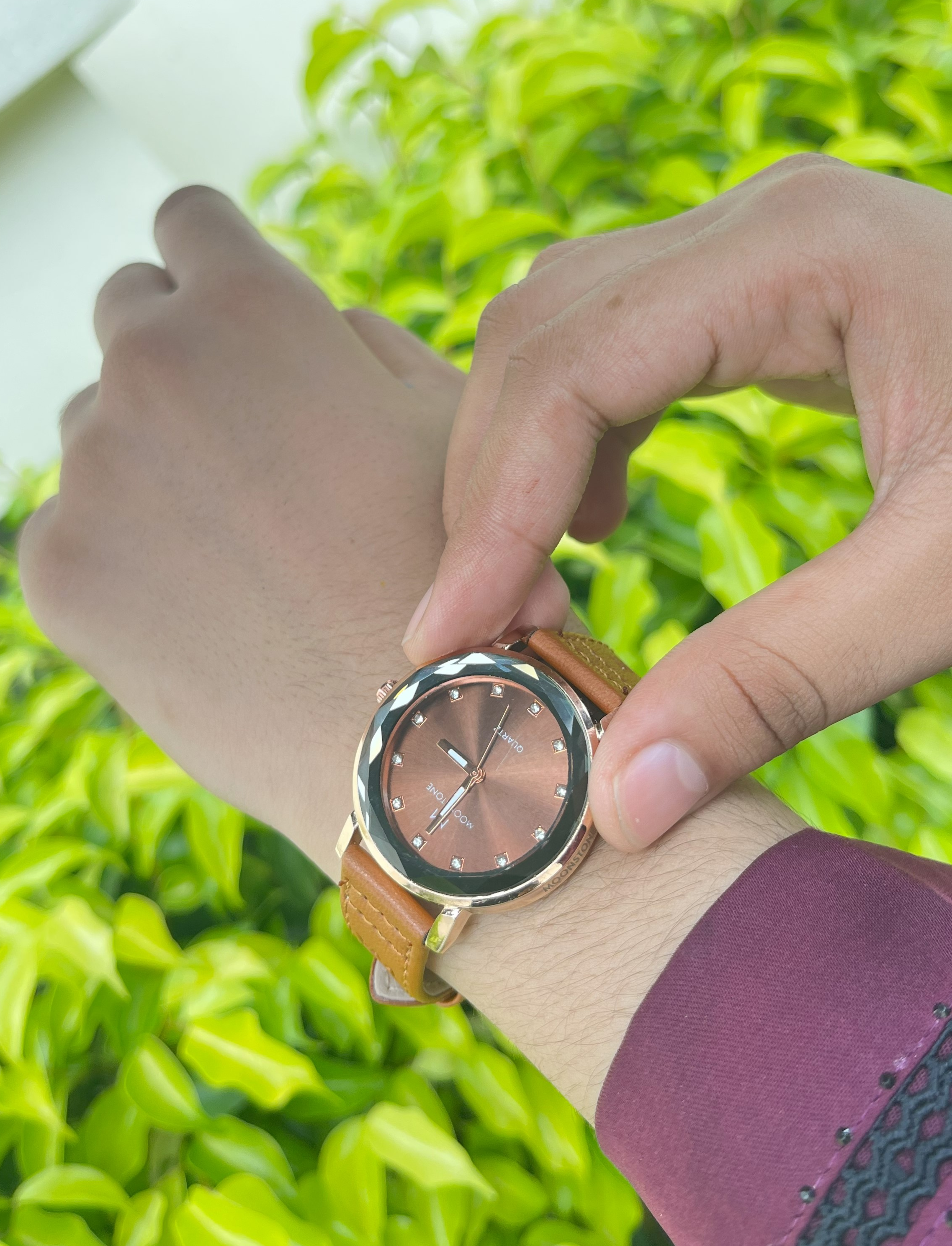 MoonStone-Elegant Brown Leather Watch