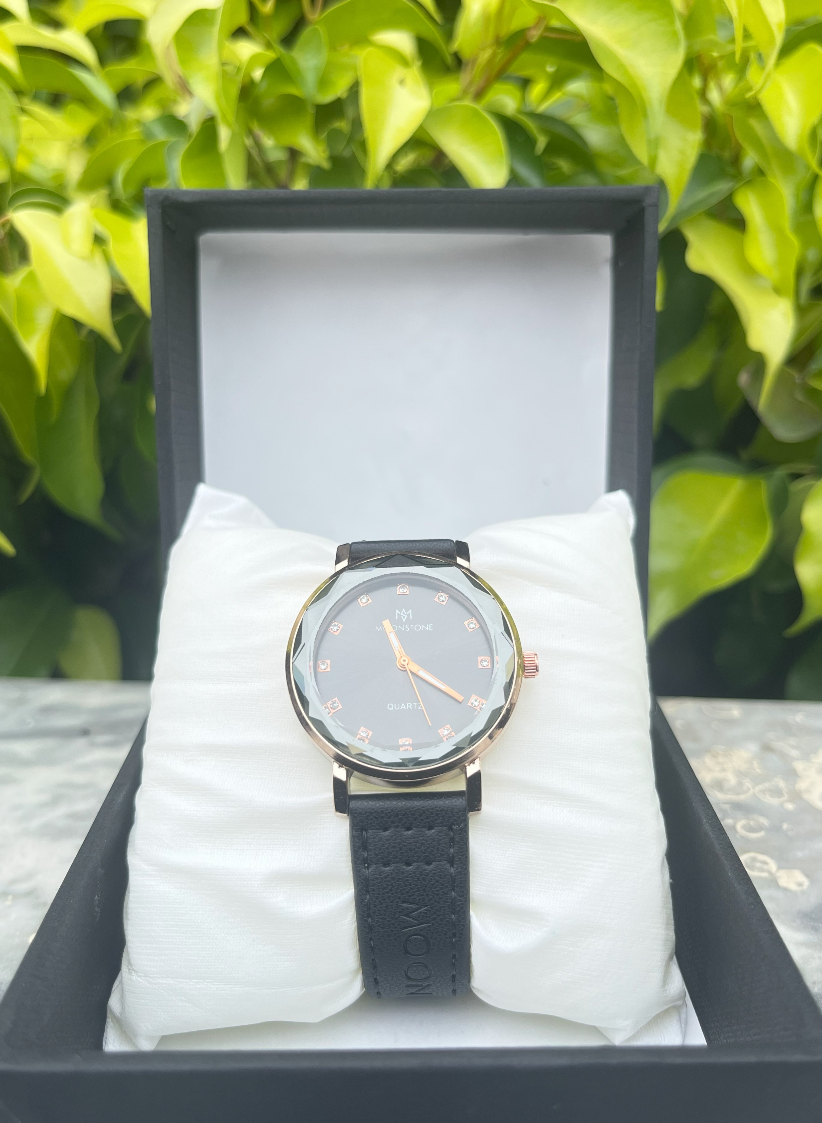 MoonStone-Elegant Black Leather Watch