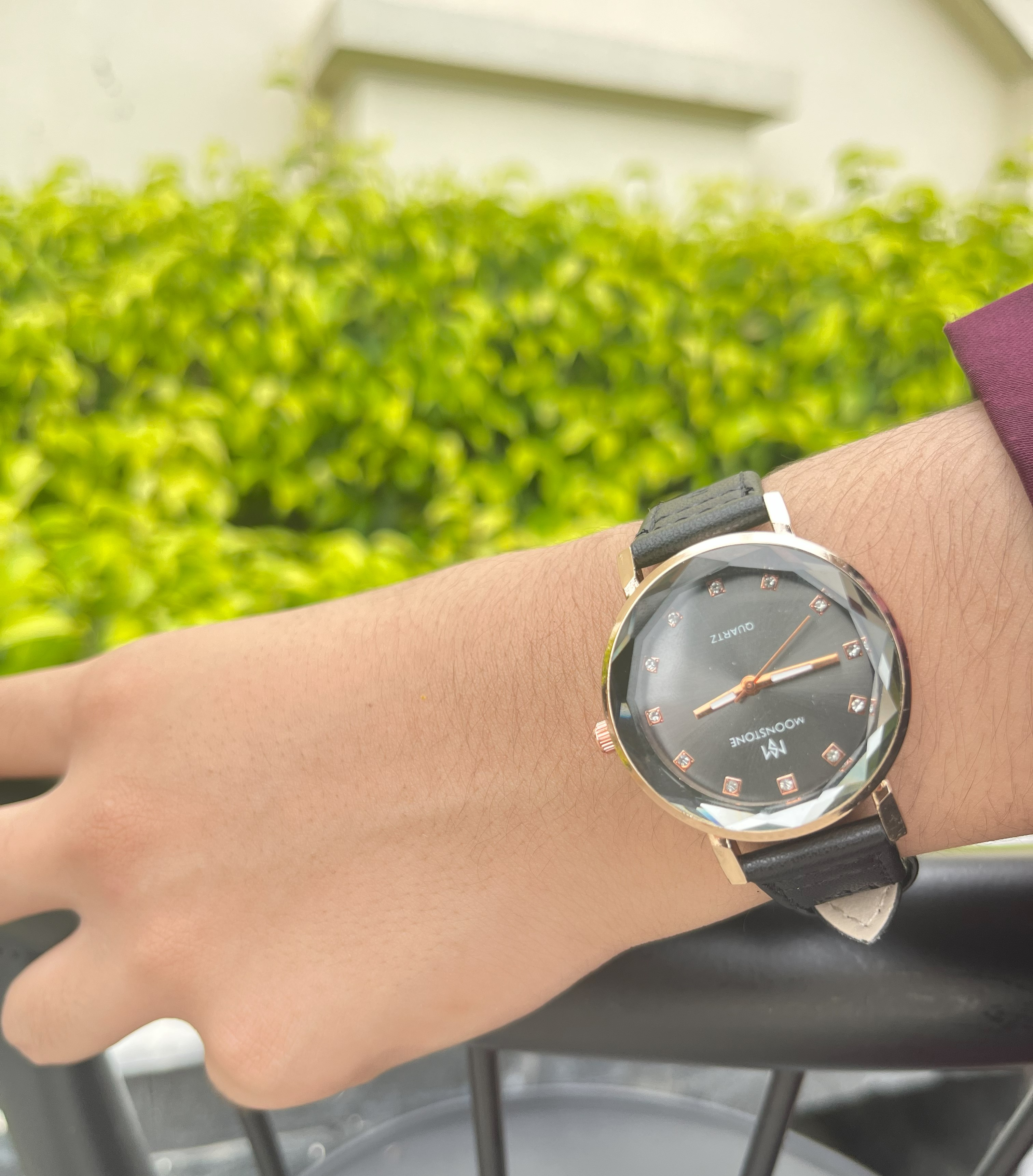 MoonStone-Elegant Black Leather Watch